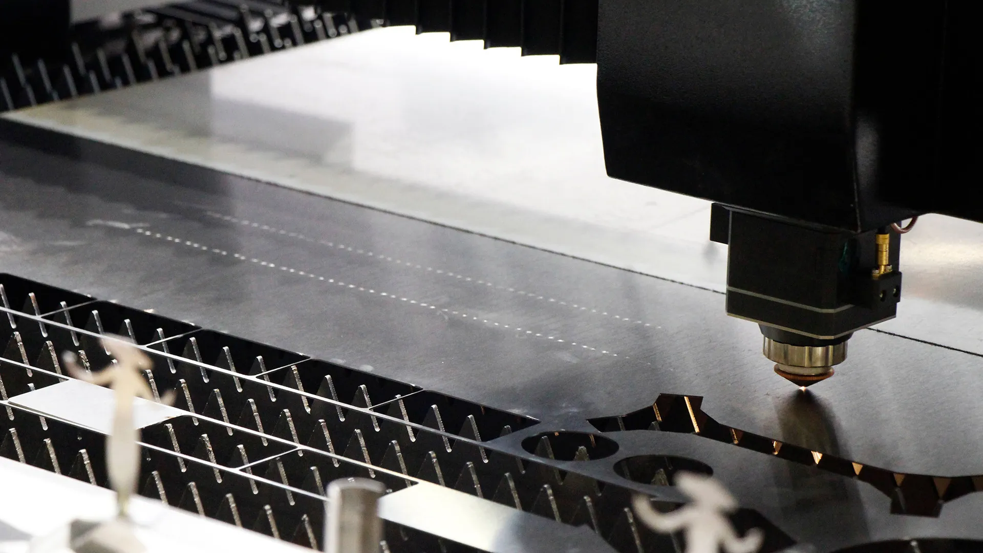 有限会社宮崎鉄工所